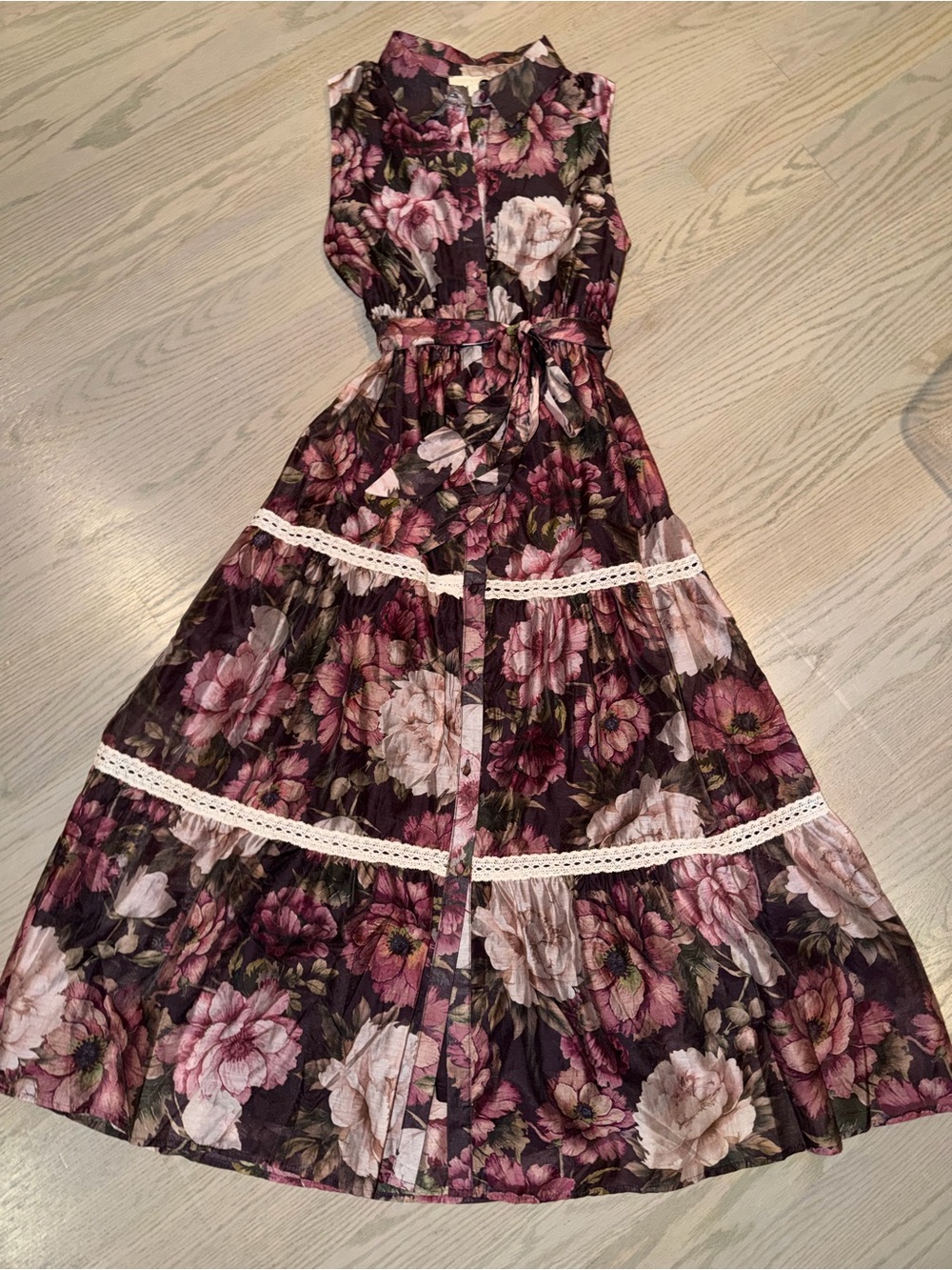 Lucky & Coco Sleeveless Floral Maxi Dress in Plum Pink